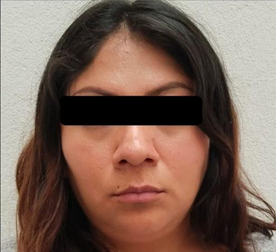 VINCULAN A PROCESO A MUJER POR EL FEMINICIDIO DE SU HIJA, CUYO CUERPO FUE HALLADO EN UNA MALETA