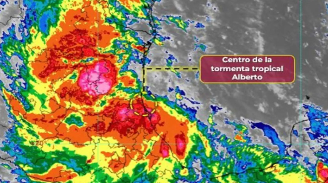 ALBERTO TOCÓ TIERRA EN LAS INMEDIACIONES DE CIUDAD MADERO, TAMAULIPAS