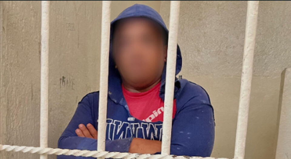DETIENEN A SUJETO CON ORDEN DE APREHENSIÓN POR NARCOMENUDEO EN ECATEPEC