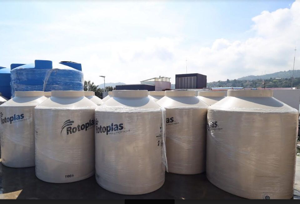 REFUERZA HUIXQUILUCAN CALIDAD DE VIDA DE LAS FAMILIAS CON EQUIPO Y MATERIALES PARA EL HOGAR