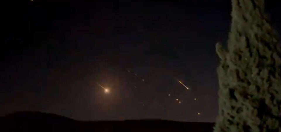 IRÁN LANZA MISILES CONTRA ISRAEL