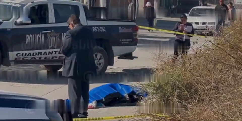 HALLAN CUERPO EMBOLSADO EN CALLES DE ECATEPEC