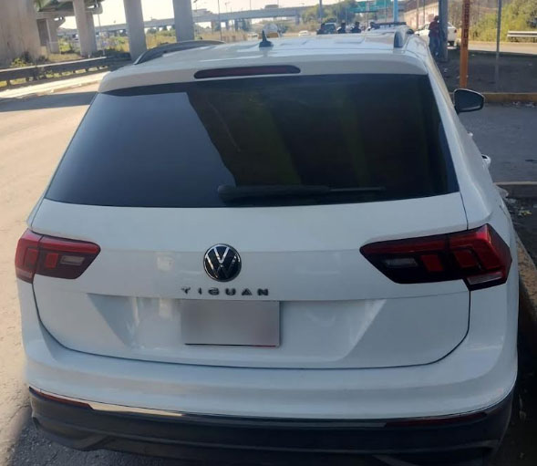 RECUPERAN UN VEHÍCULO CON REPORTE DE ROBO EN EDOMEX