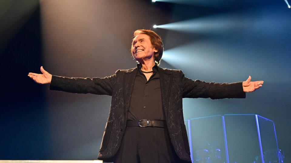 HOSPITALIZAN AL CANTANTE RAPAHEL TRAS SUFRIR ACCIDENTE CEREBROVASCULAR