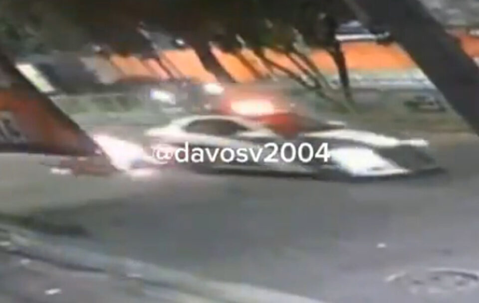 PATRULLA DE LA CDMX ATROPELLA A MOTOCICLISTAS