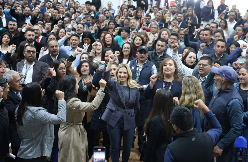 PREMIA HUIXQUILUCAN A SERVIDORES PÚBLICOS POR SU DESEMPEÑO Y ATENCIÓN A LAS CONTINGENCIAS