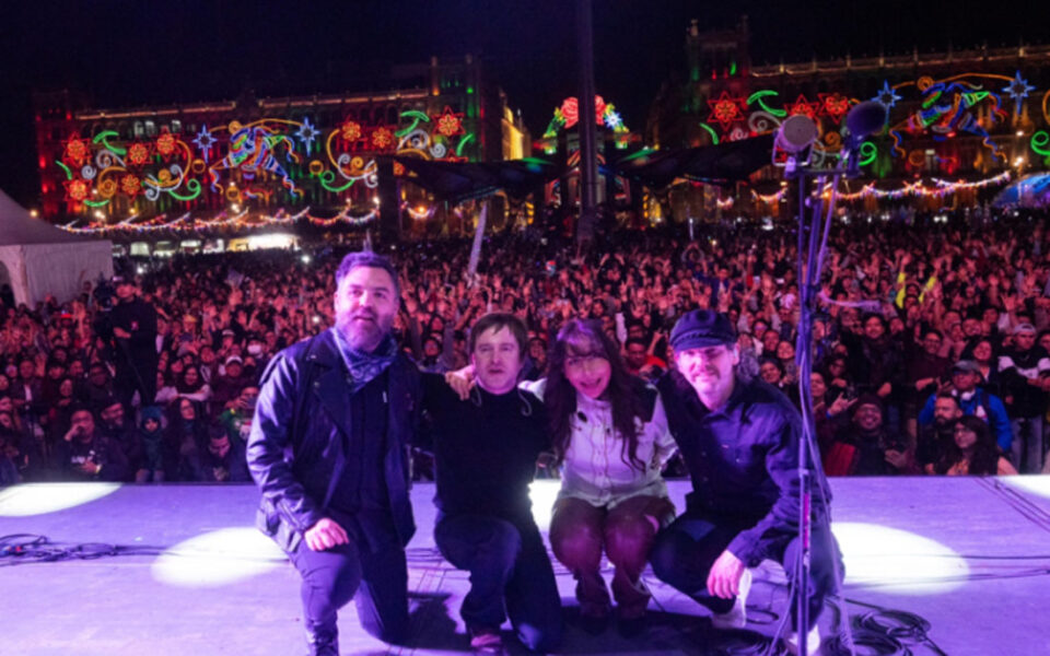 PRENDE CONCIERTO DE CHETES A MÁS DE 80 MIL ASISTENTES EN EL ZÓCALO DE LA CDMX