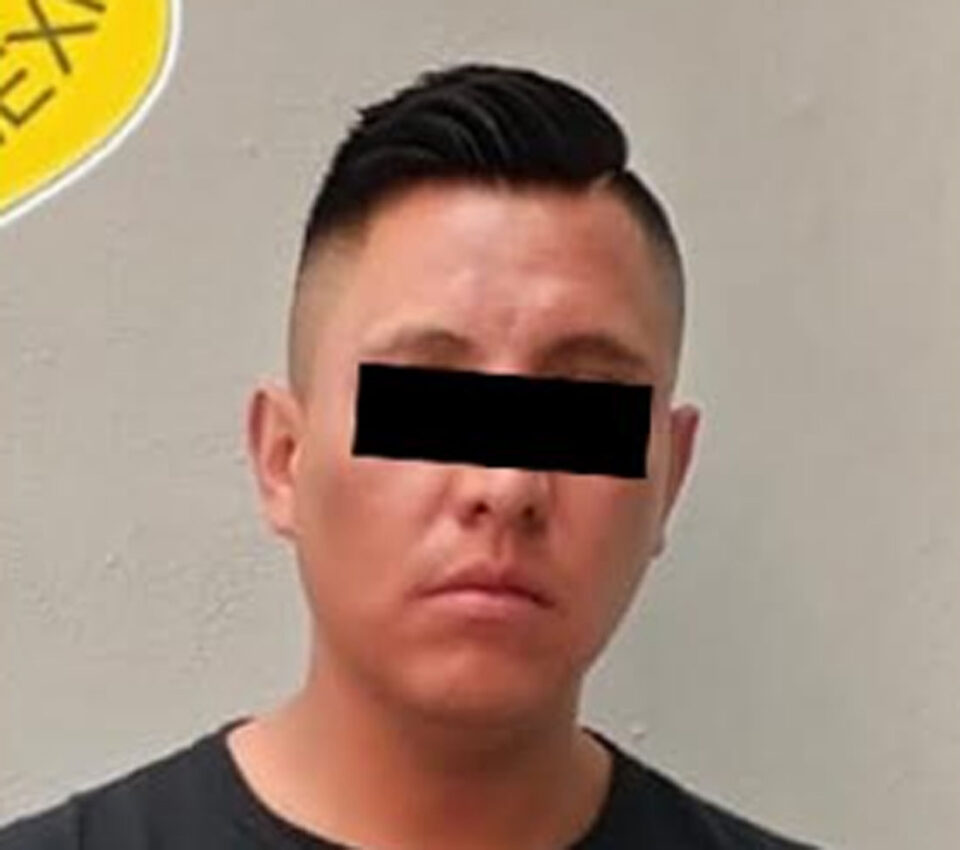 DETIENEN A POSIBLE RESPONSABLE DE ROBO CON VIOLENCIA A TIENDA DE CONVENIENCIA