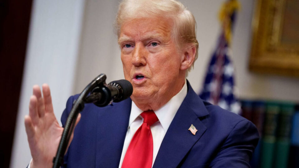 TRUMP REAFIRMA ARANCELES CONTRA MÉXICO Y CANADÁ