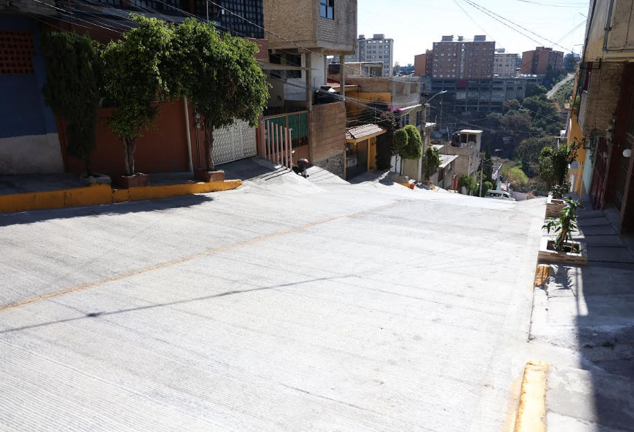 MEJORA HUIXQUILUCAN MOVILIDAD CON REPAVIMENTACIÓN DE CALLE EN CONSTITUYENTES DE 1917