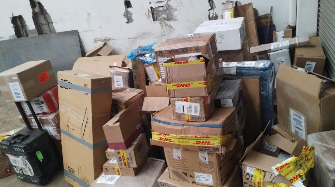 RECUPERAN MERCANCÍA ROBADA PROPIEDAD DE UNA EMPRESA DE PAQUETERÍA