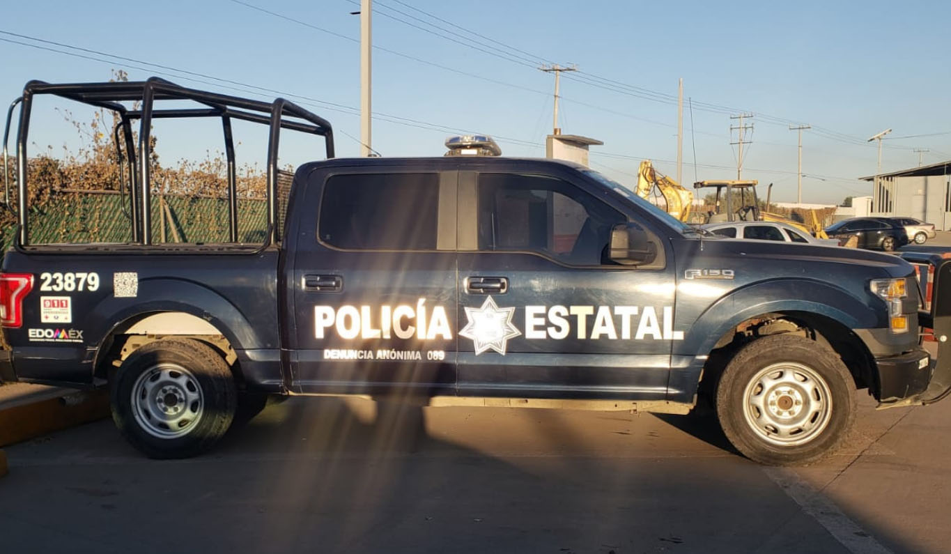 RESCATAN A SUJETOS DE SER LINCHADOS TRAS PRESUNTAMENTE ROBAR UNA MOTOCICLETA