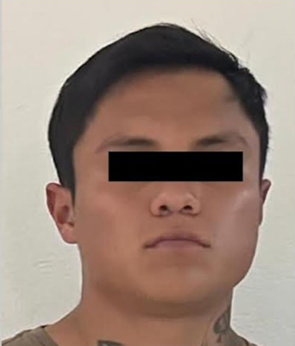 DETIENEN A PROBABLE NARCOMENUDISTA EN EDOMEX