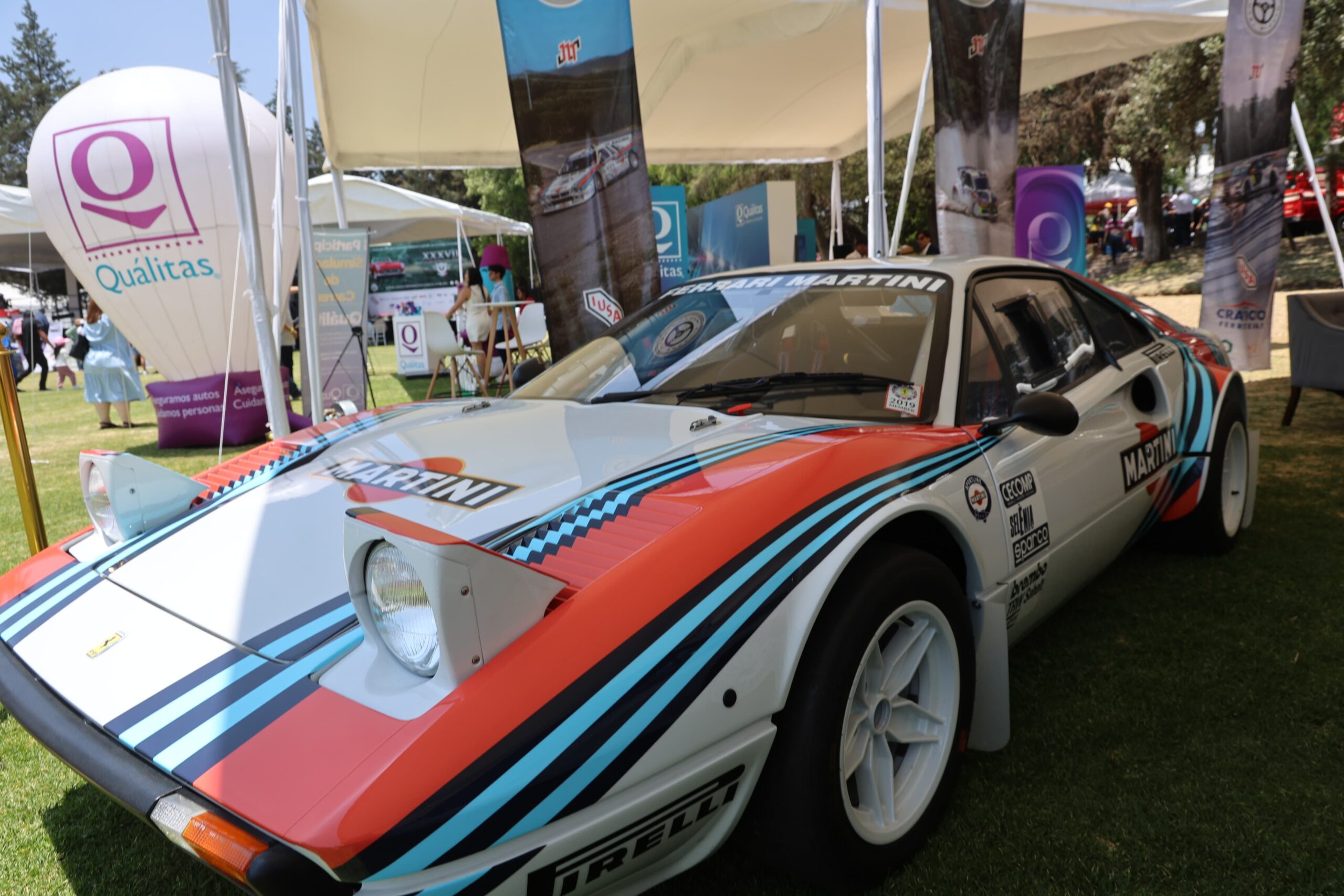 Exhibición de automóviles en el XXXVII Gran Concurso Internacional de Elegancia