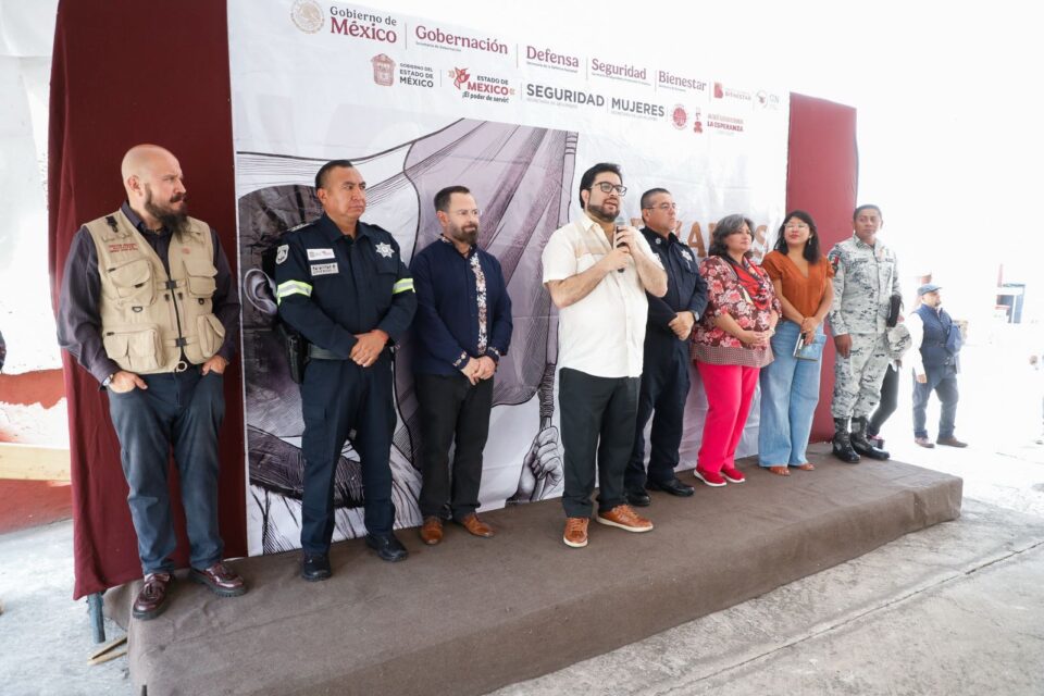 Isaac Montoya Márquez encabezó la Mesa de Coordinación para la Construcción de La Paz en San Lorenzo Totolinga