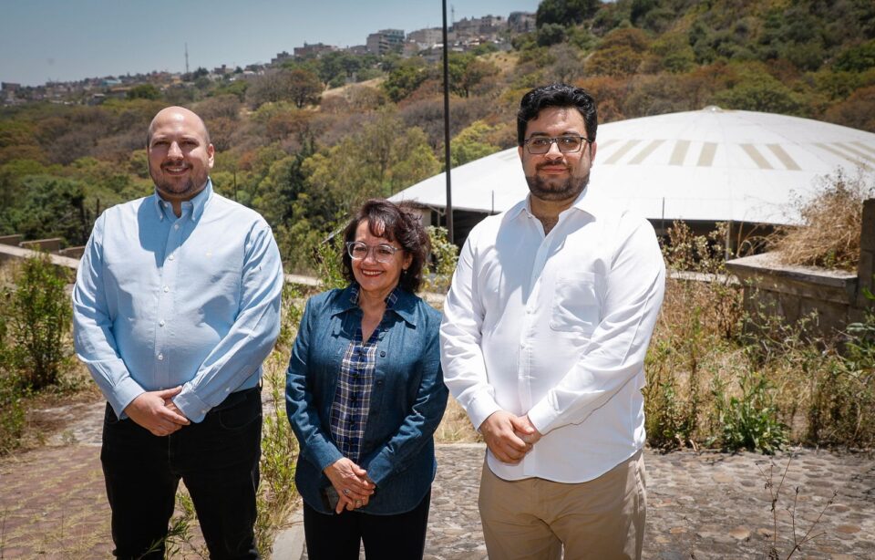 isaac montoya universidad pública rosario castellanos