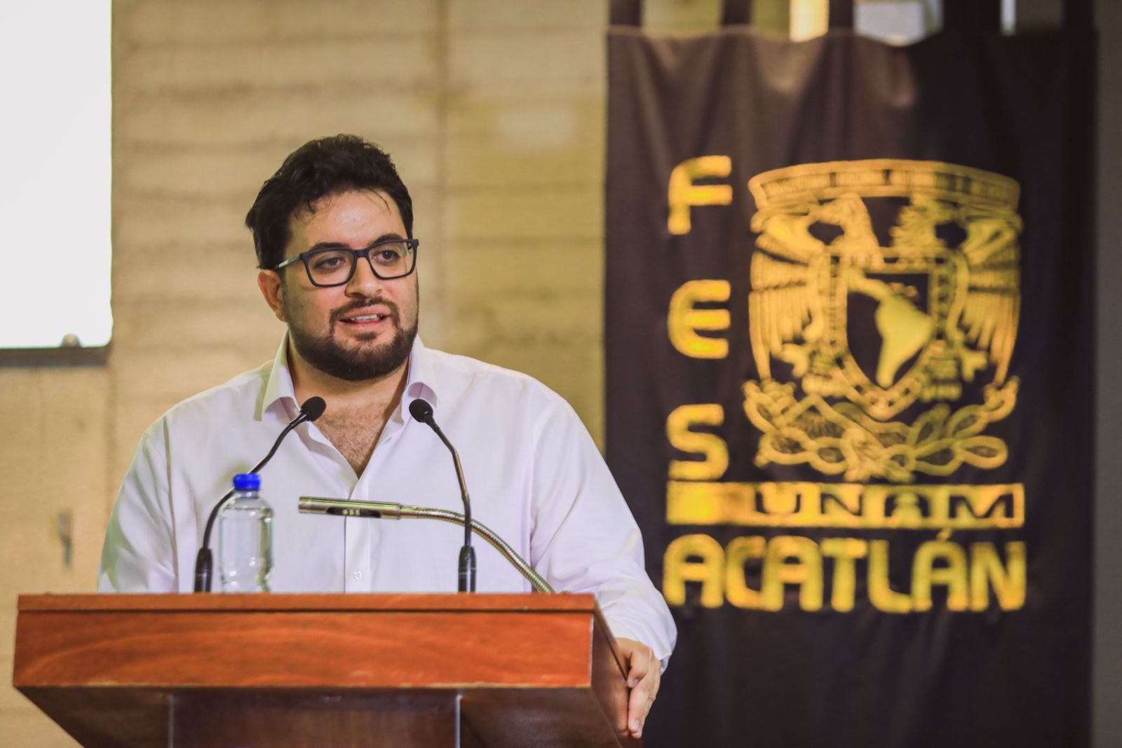 Isaac Montoya fes acatlán