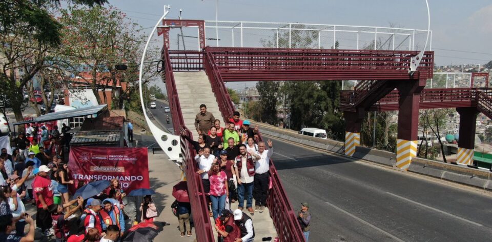 puente peatonal naucalpan