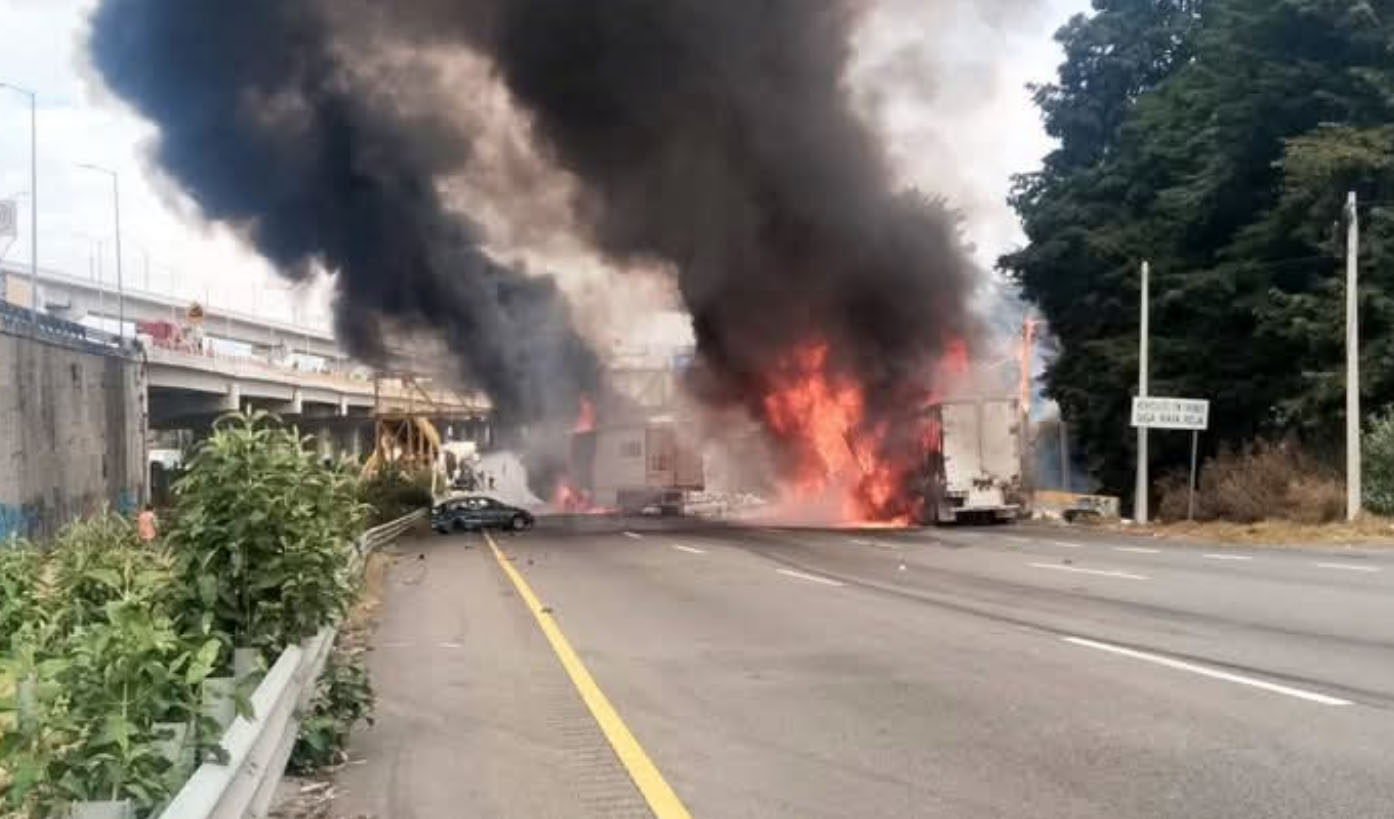 incendio tractocamionetas carreteras méxico-toluca