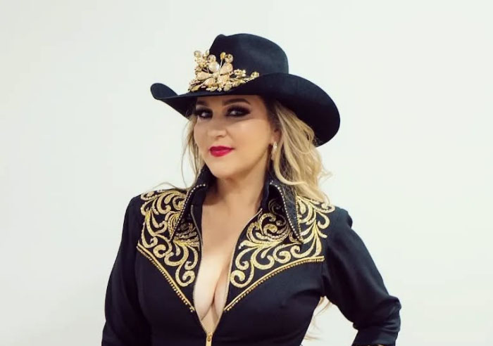 Alicia Villarreal rompe el silencio y afirma que Arturo Carmona sí la agredió