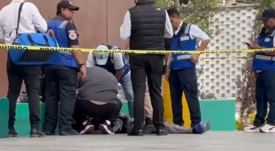 Hombre muere frente al Poder Judicial de la CDMX