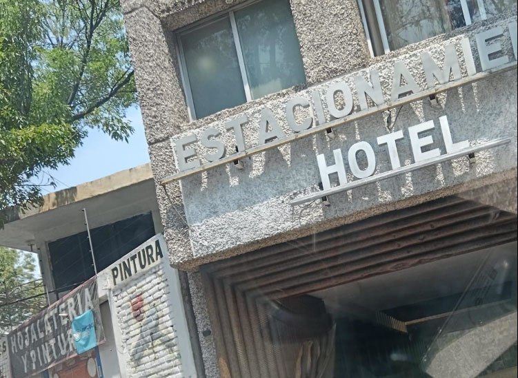 Hallan sin vida a mujer en el hotel "Hipódromo", en la Miguel Hidalgo