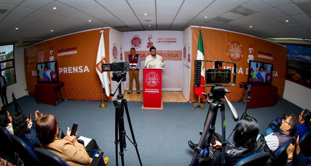 issac montoya claudia sheinbaum delfina gómez 