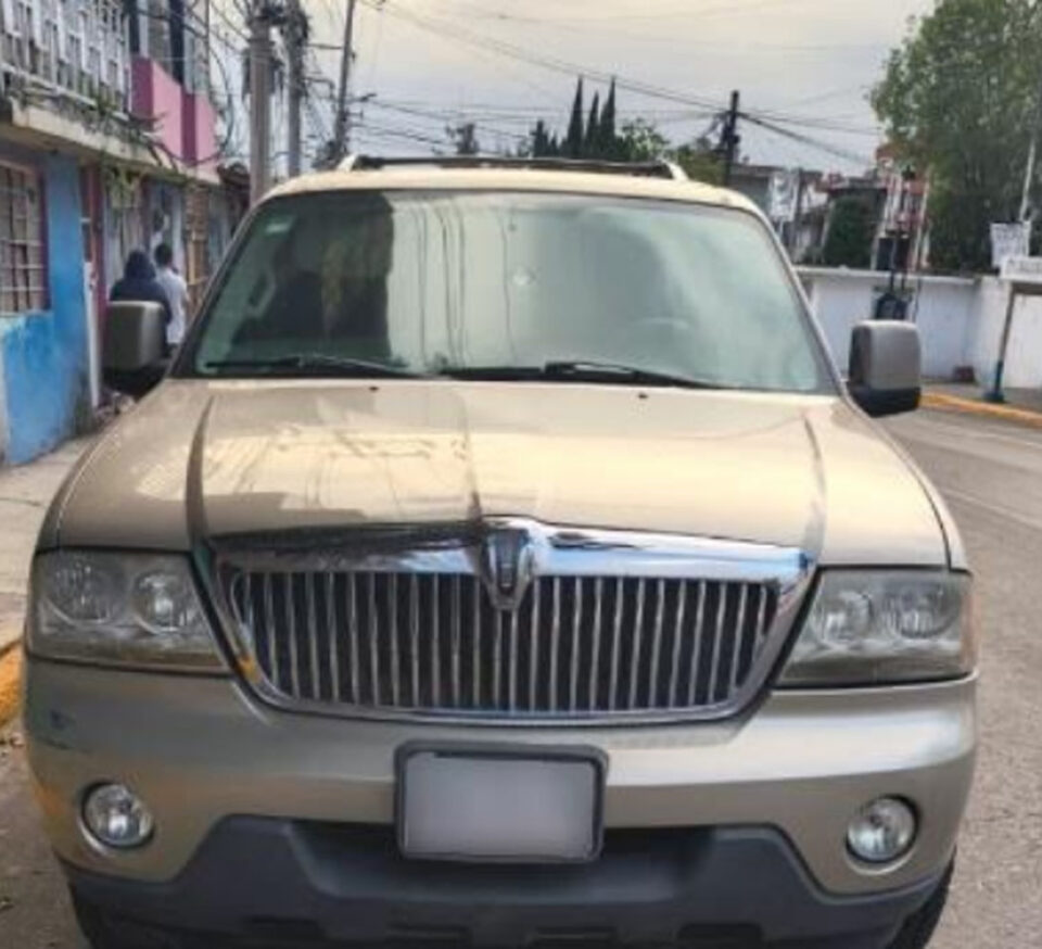 Aseguran vehículo vinculado a al menos siete robos de autos