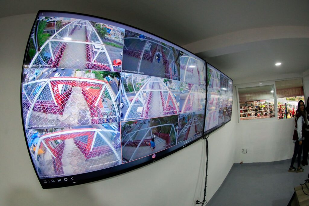 Isaac Montoya inaugura primer módulo de seguridad en Loma Linda y San Agustín