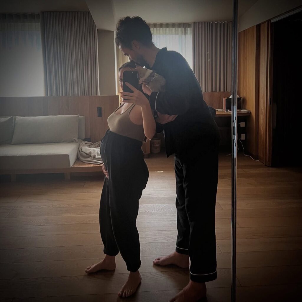 Natalia Lafourcade anuncia su primer embarazo