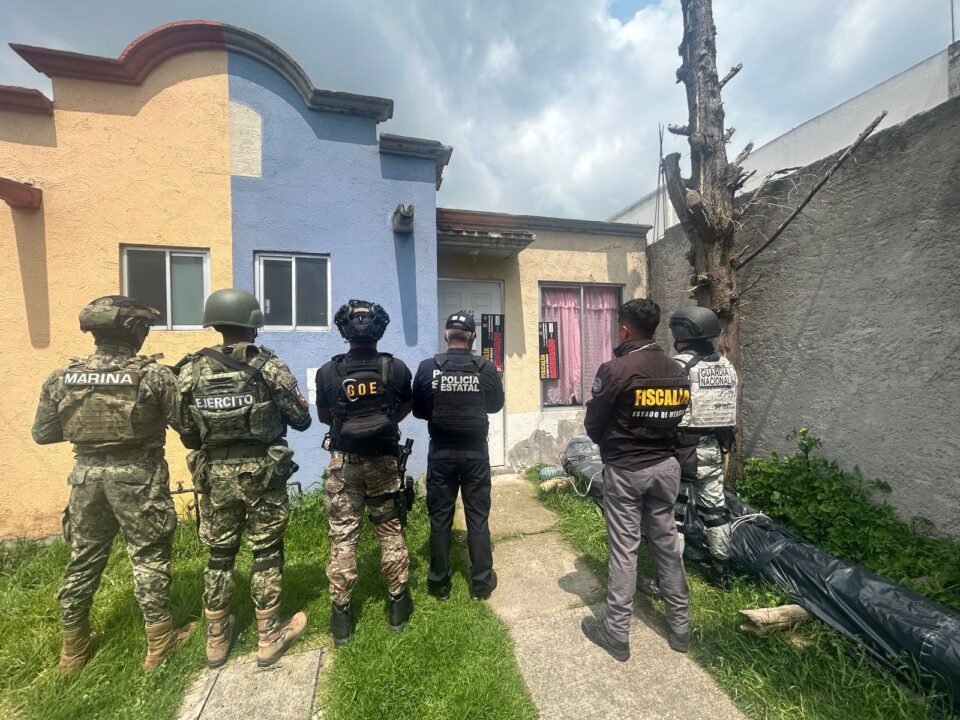 Autoridades aseguran 40 inmuebles invadidos en el Edomex