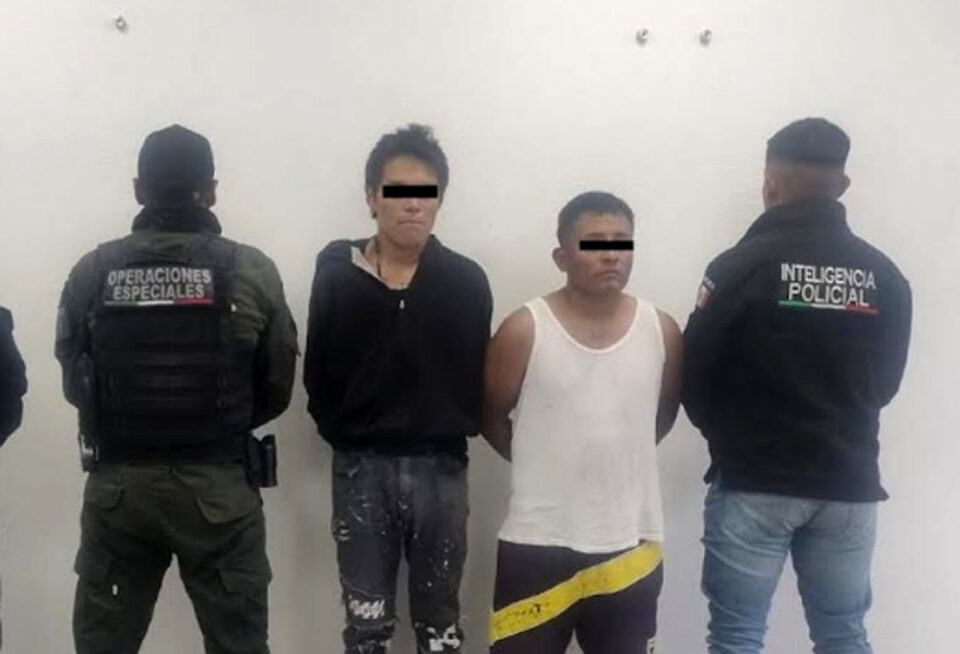 Detienen a presuntos implicados en robo violento de vehículo en Chimalhuacán