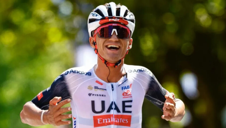 Isaac del Toro conquista el Circuito de Getxo 2025