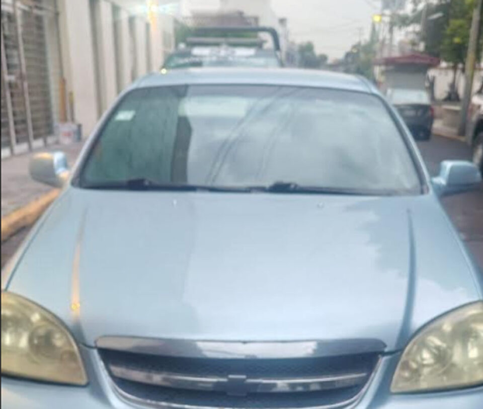 Localizan en Edomex vehículo vinculado a un homicidio