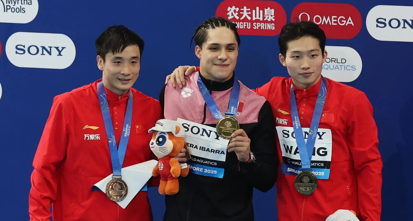 osmar-olvera-se-cuelga-el-oro-en-el-mundial-de-singapur-2025 Osmar Olvera Mundial de Singapur 2025