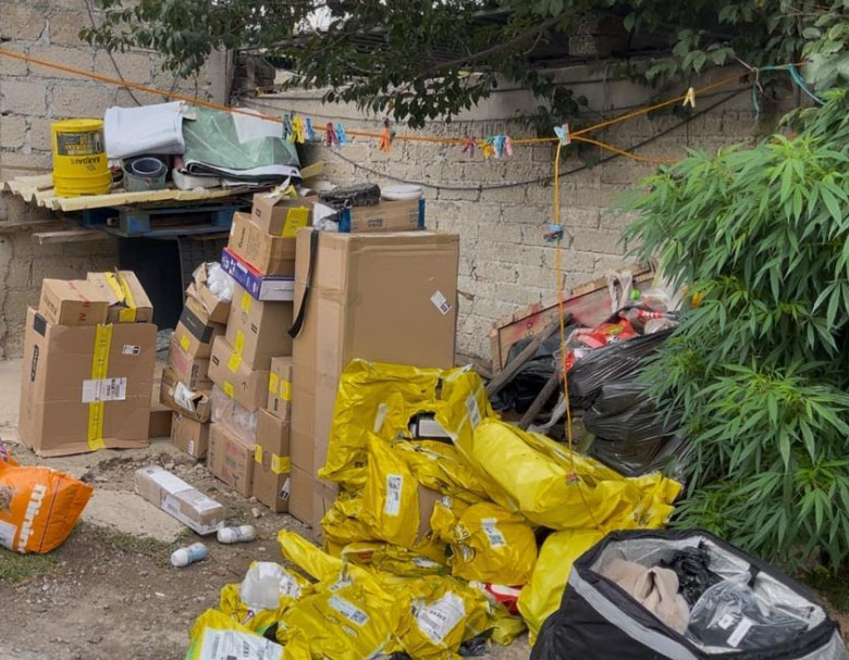 Recuperan mercancía robada durante cateo en Tultitlán