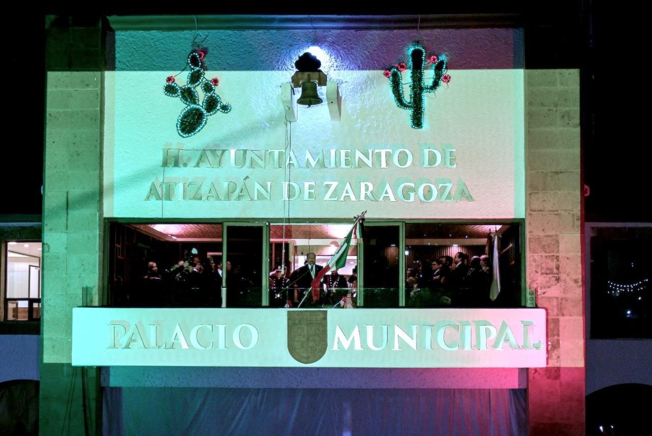 Pedro Rodríguez celebra el 215 aniversario de la Independencia de México con miles de familias en Atizapán