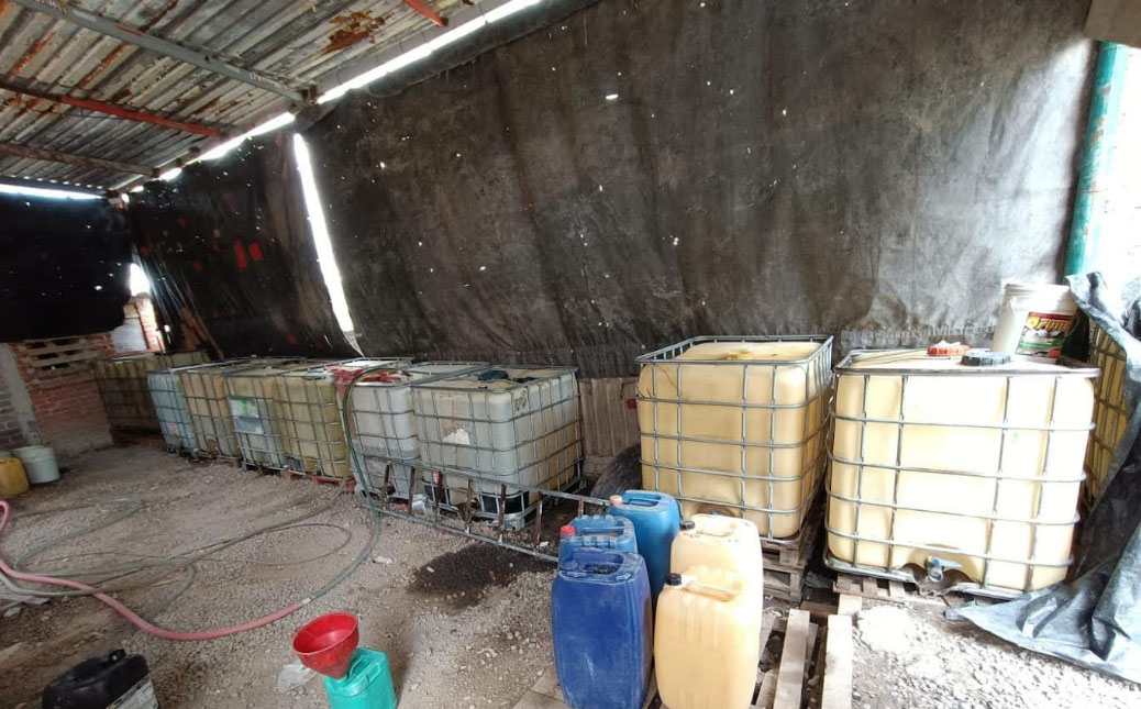 Aseguran predio con presunta venta ilegal de hidrocarburo en operativo en Edomex