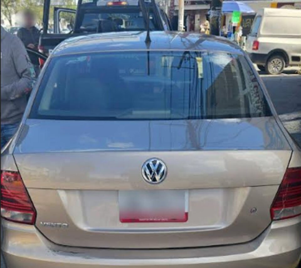 Aseguran vehículo ligado al robo de automotores en Tultitlán