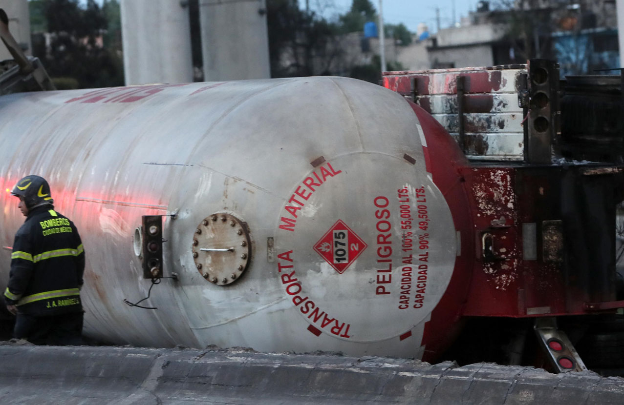 Aumenta a 14 el número de muertos por explosión de pipa en Iztapalapa