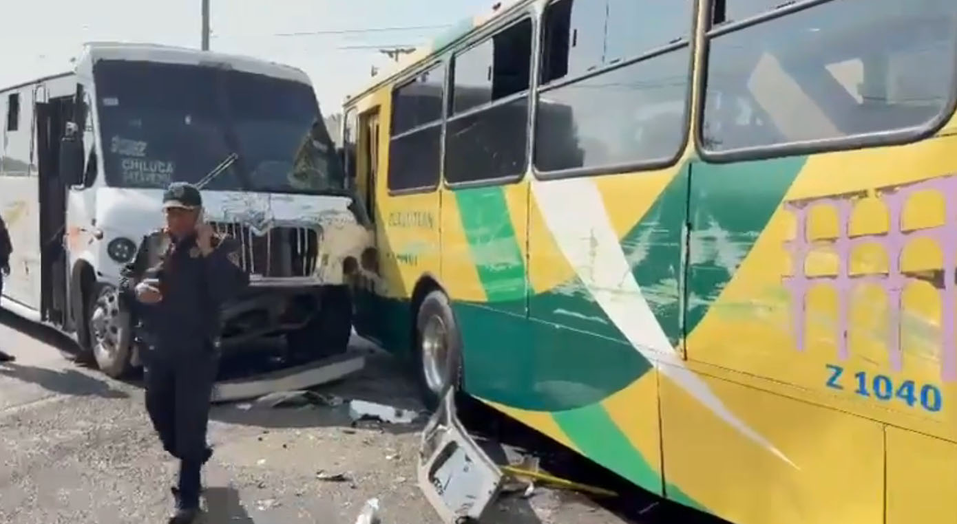 Choque entre dos unidades de transporte deja 10 lesionados en la GAM Choque entre dos unidades de transporte deja 10 lesionados en la GAM