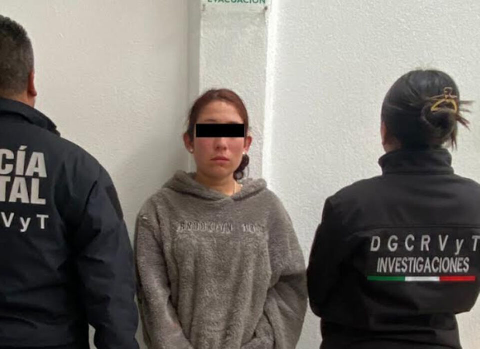 Detienen a mujer por narcomenudeo en el Edomex