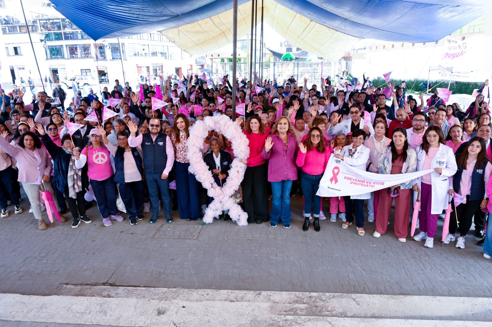 Huixquilucan apoya a más de 350 mujeres con tratamientos contra el cáncer de mama