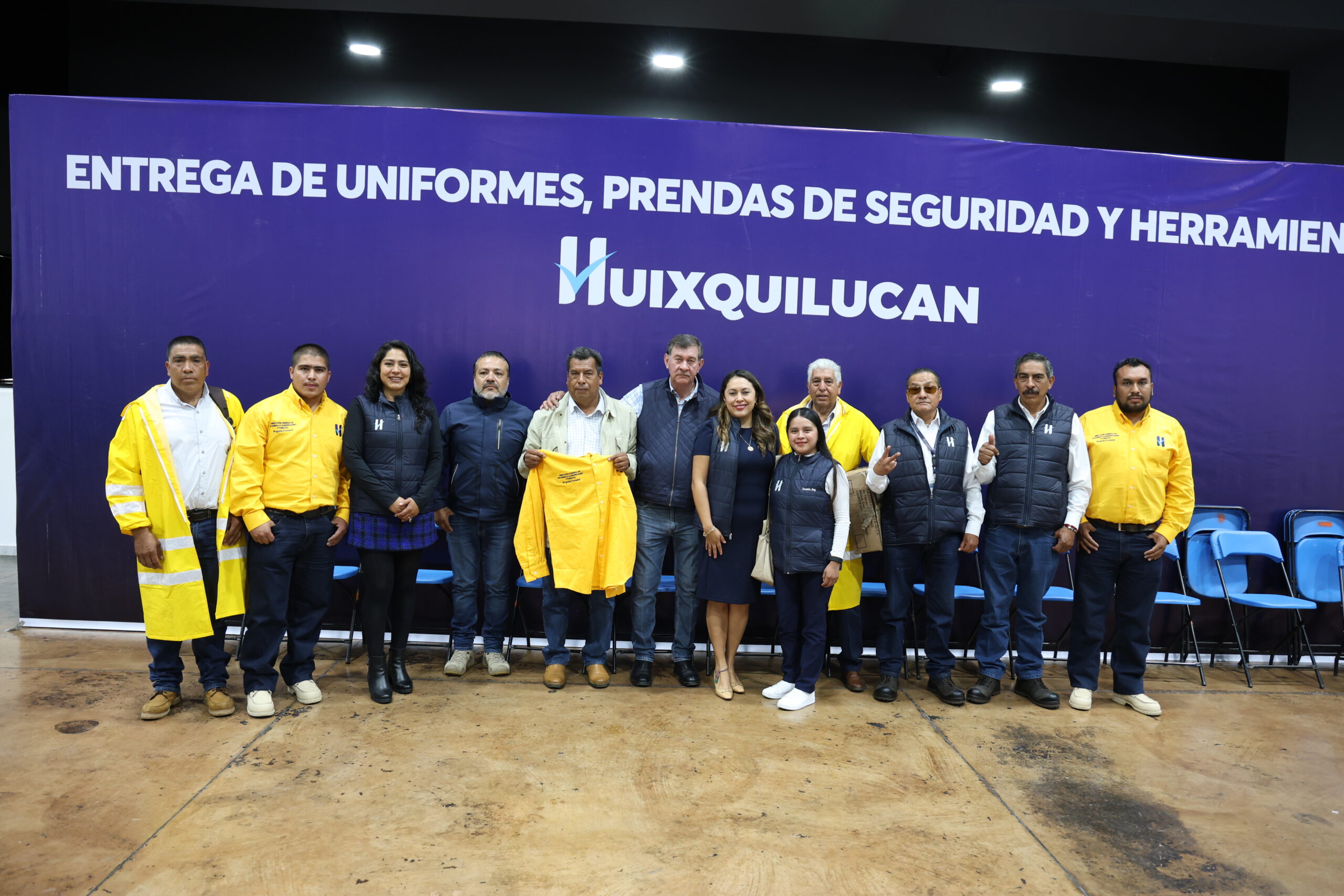 Huixquilucan entrega uniformes y equipo para fortalecer seguridad