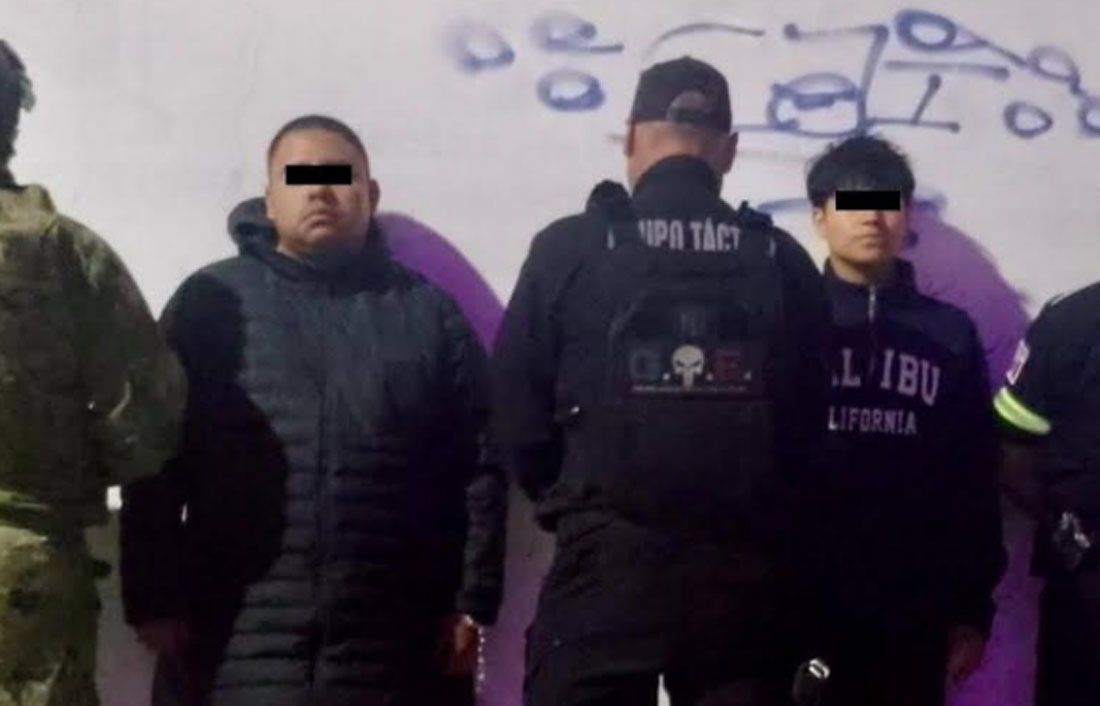 Policía detiene a dos adultos y tres menores por portar arma de fuego