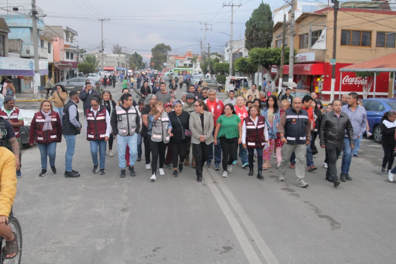 Repavimentan casi un kilómetro de avenida en Jardines de Santa Clara, Ecatepec