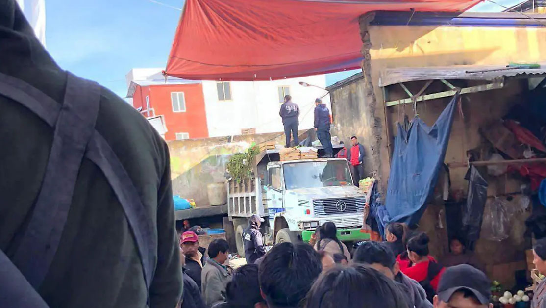 Hallan a recién nacido sin vida en basurero de mercado en Chiapas
