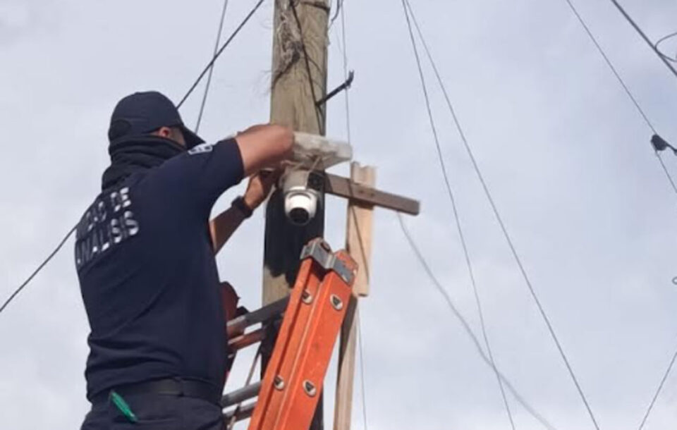 Aseguran 10 cámaras de videovigilancia ilegales en el Edoméx