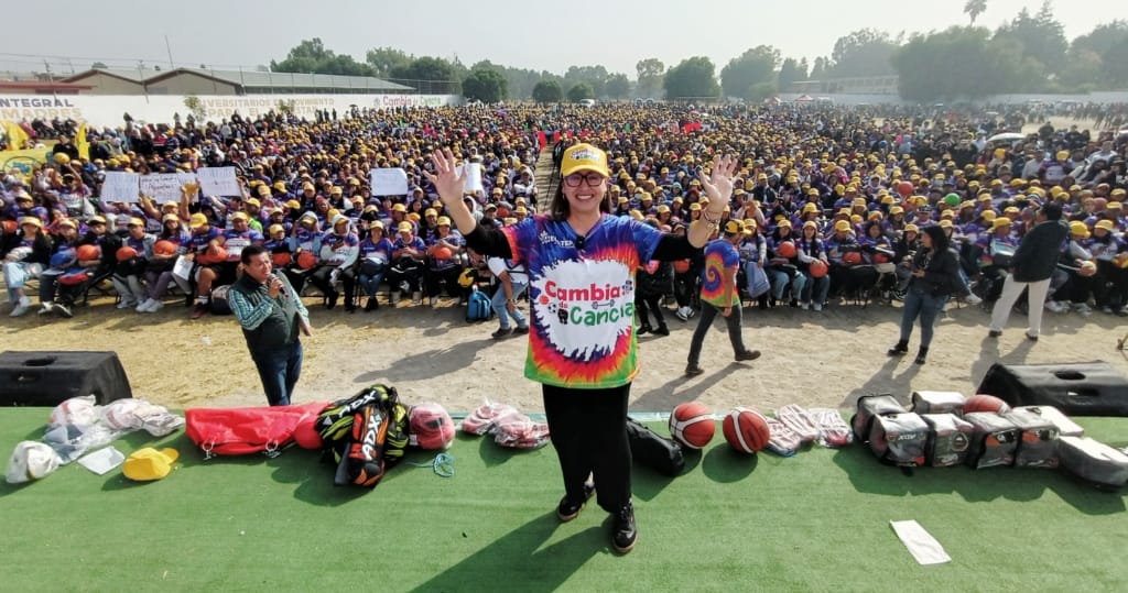 Azucena Cisneros pone en marcha el programa “Cambia de Cancha” para atender las causas en Ecatepec