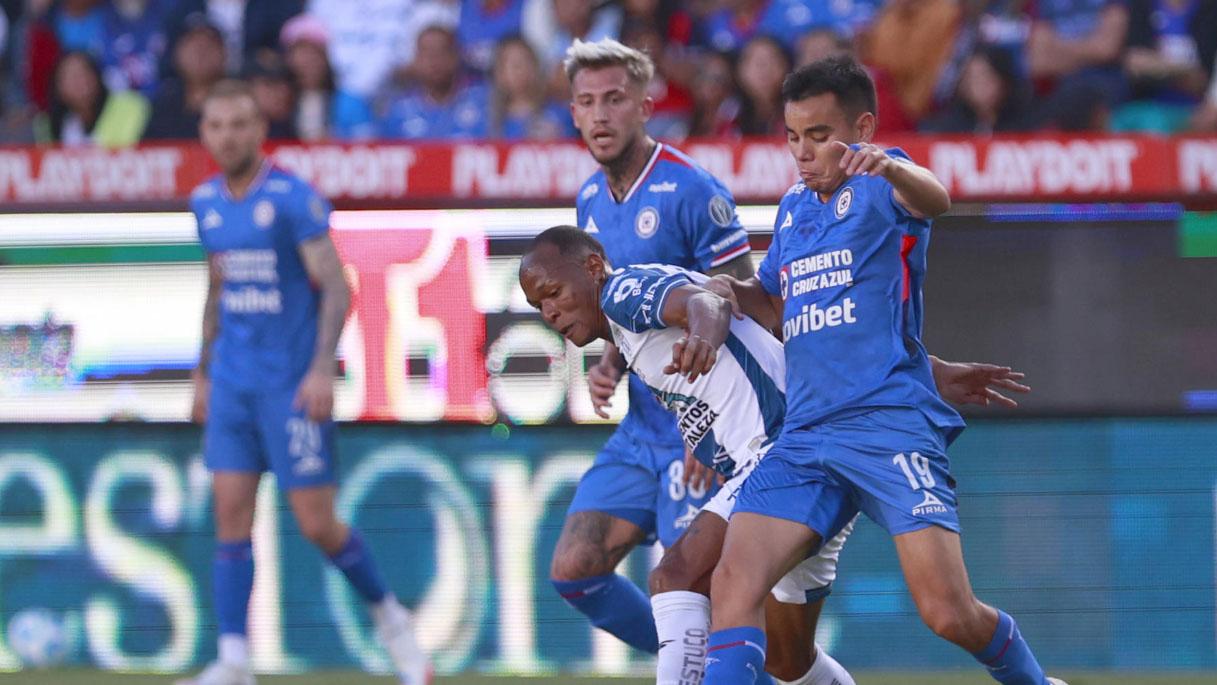 Cruz Azul saca un empate sin anotaciones en casa del Guadalajara